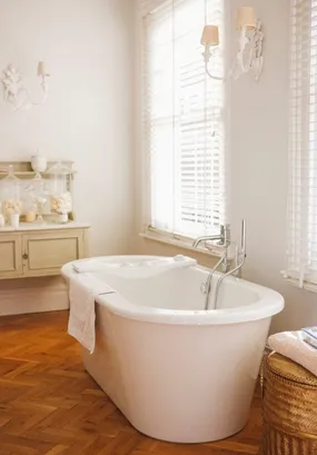 Şık ve Modern Banyo Dekorasyonu Nasıl Yapılır?